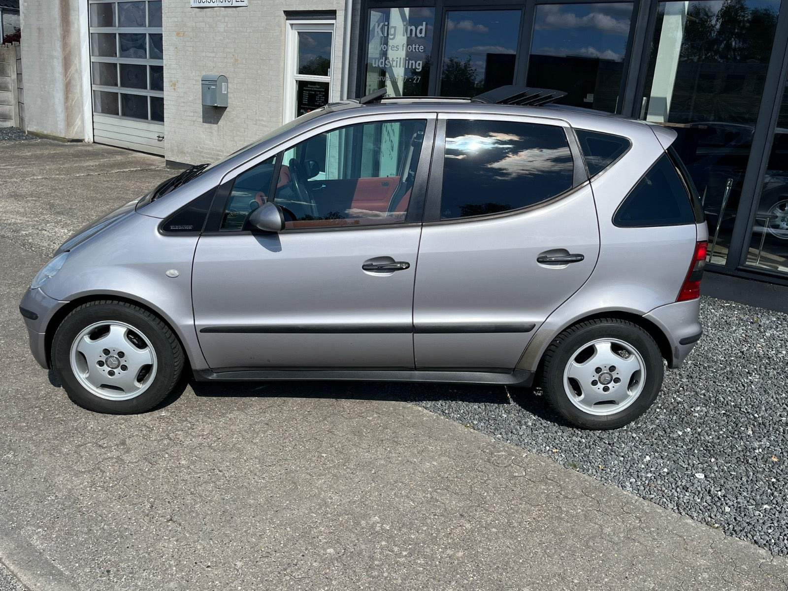 Grå Mercedes A140 fra 2000