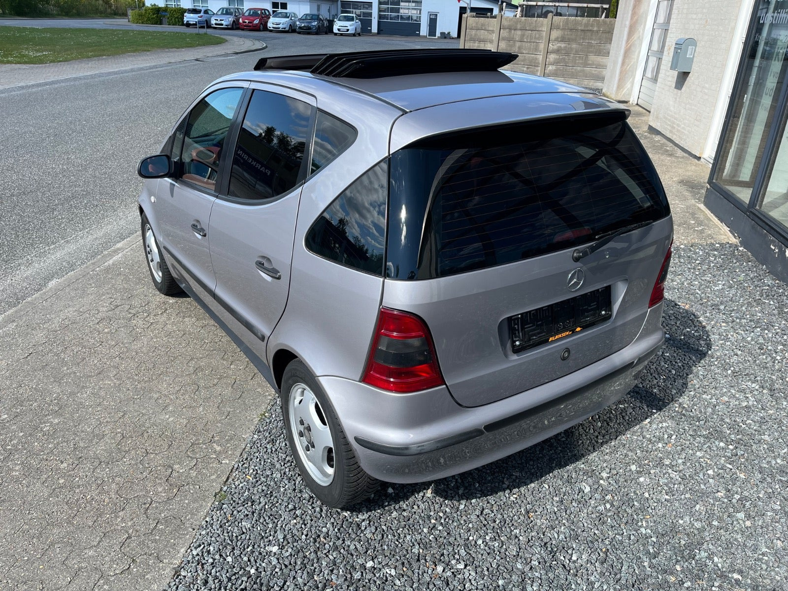 Grå Mercedes A140 fra 2000