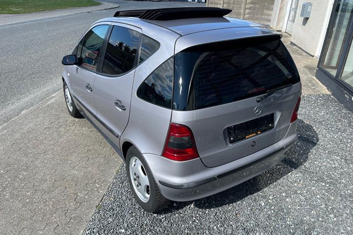 Grå Mercedes A140 fra 2000