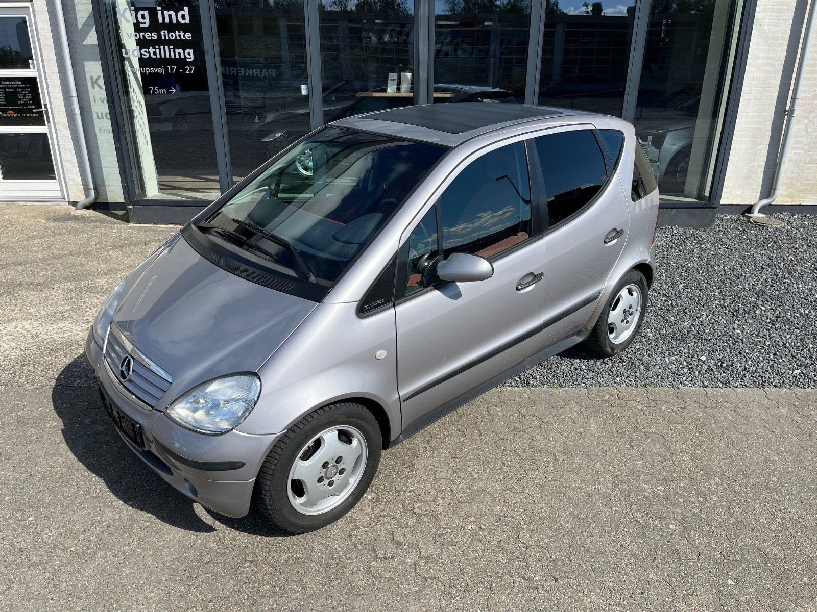 Grå Mercedes A140 fra 2000