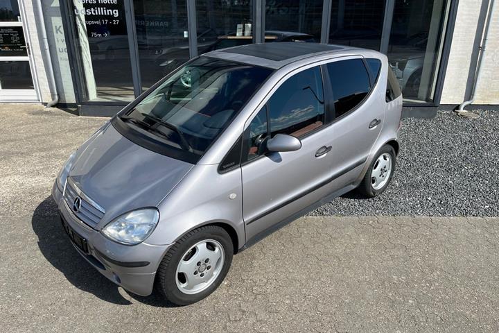 Grå Mercedes A140 fra 2000