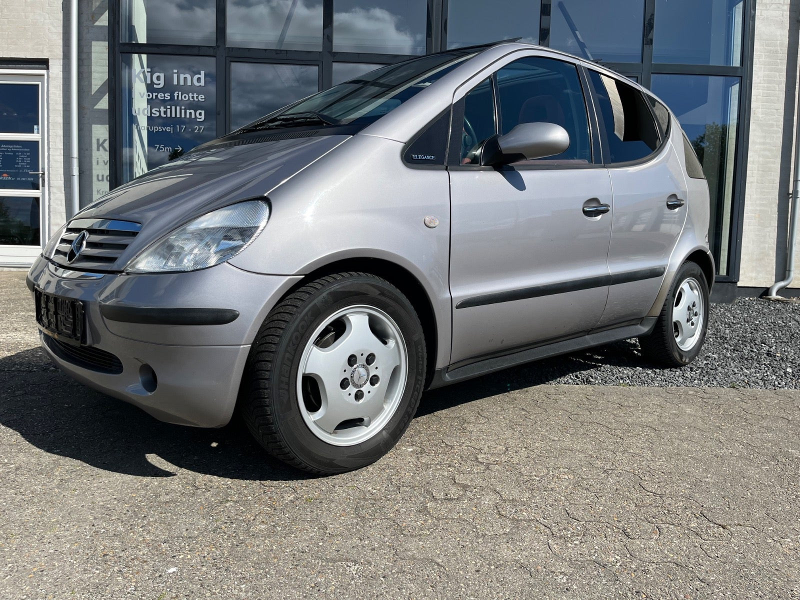 Grå Mercedes A140 fra 2000
