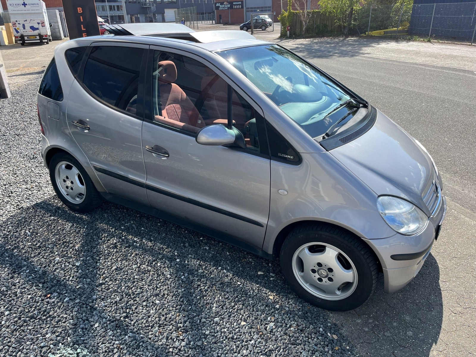 Grå Mercedes A140 fra 2000