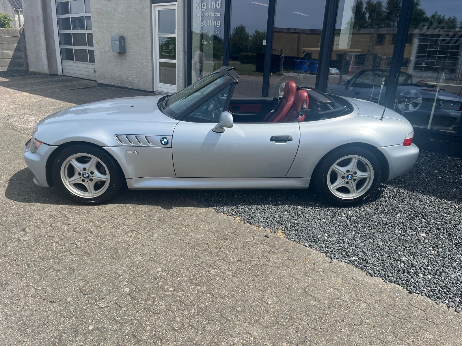 Sølv BMW Z3 fra 1996