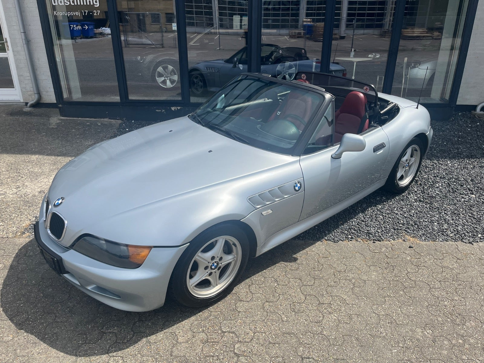 Sølv BMW Z3 fra 1996