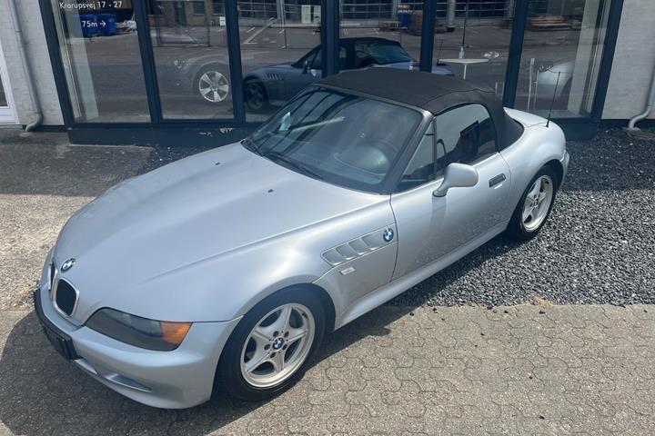 Sølv BMW Z3 fra 1996