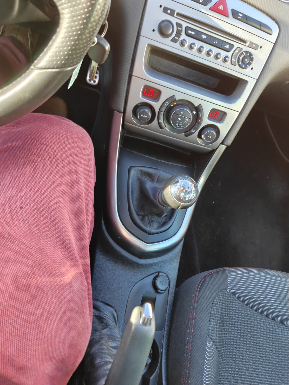 undefined Peugeot 308 fra 2010