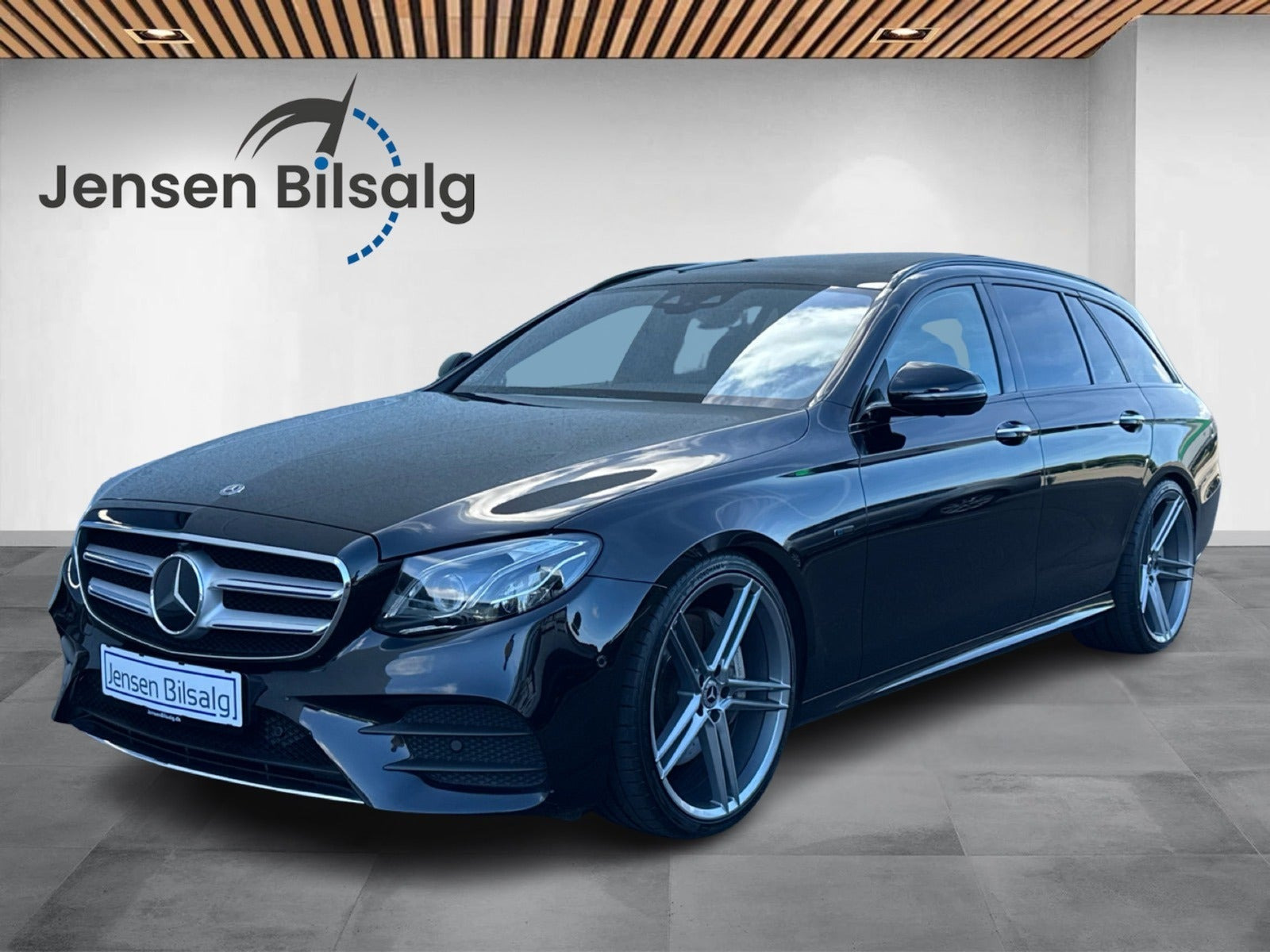 Mercedes E300 de 2,0 AMG Line stc. aut.