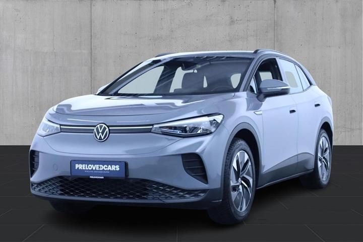 Grå VW ID.4 fra 2023 set udefra