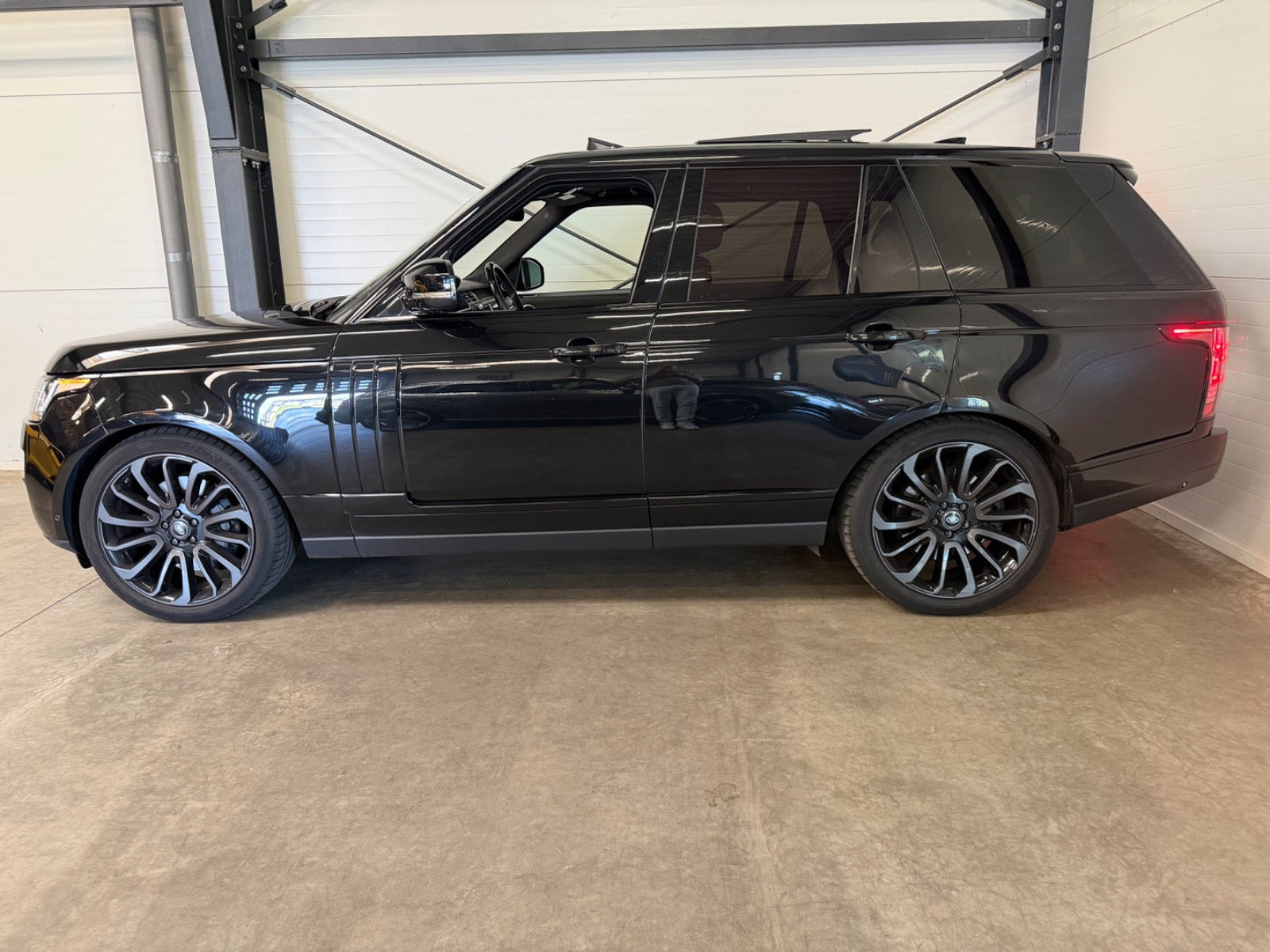 Sort Land Rover Range Rover fra 2016