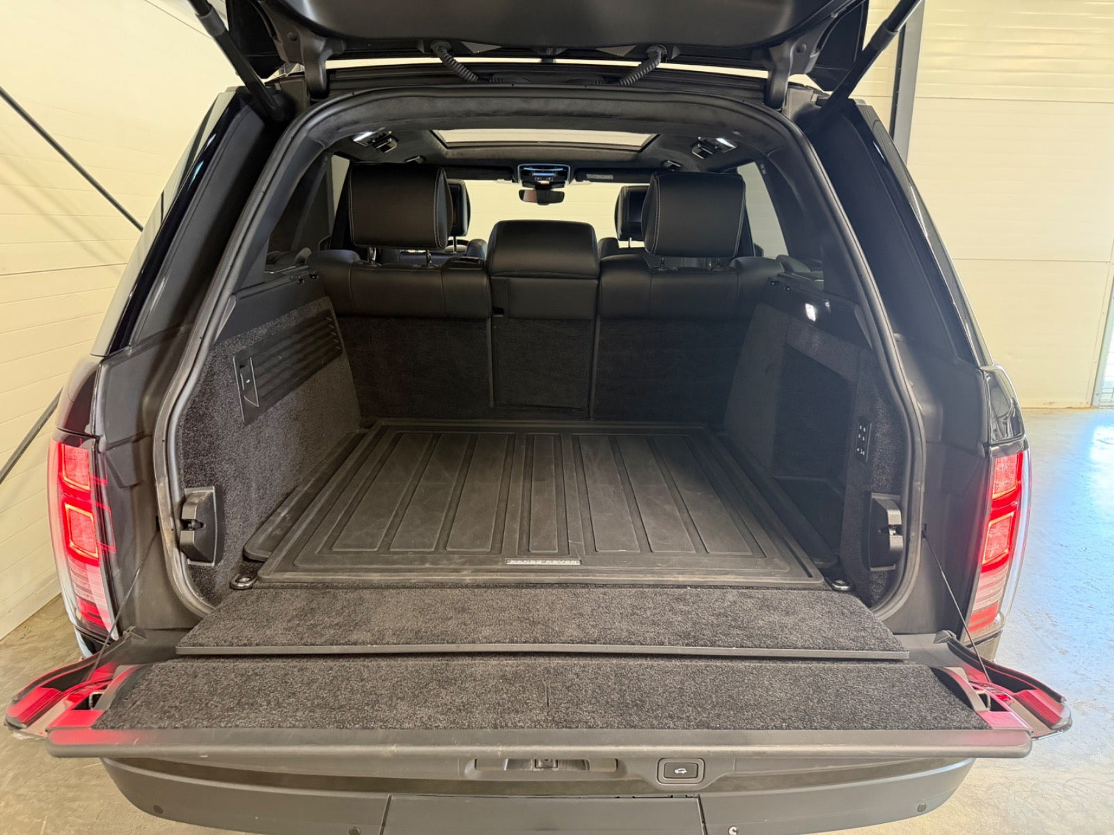 Sort Land Rover Range Rover fra 2016