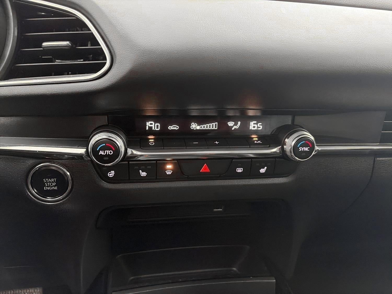Rød Mazda CX-30 fra 2021