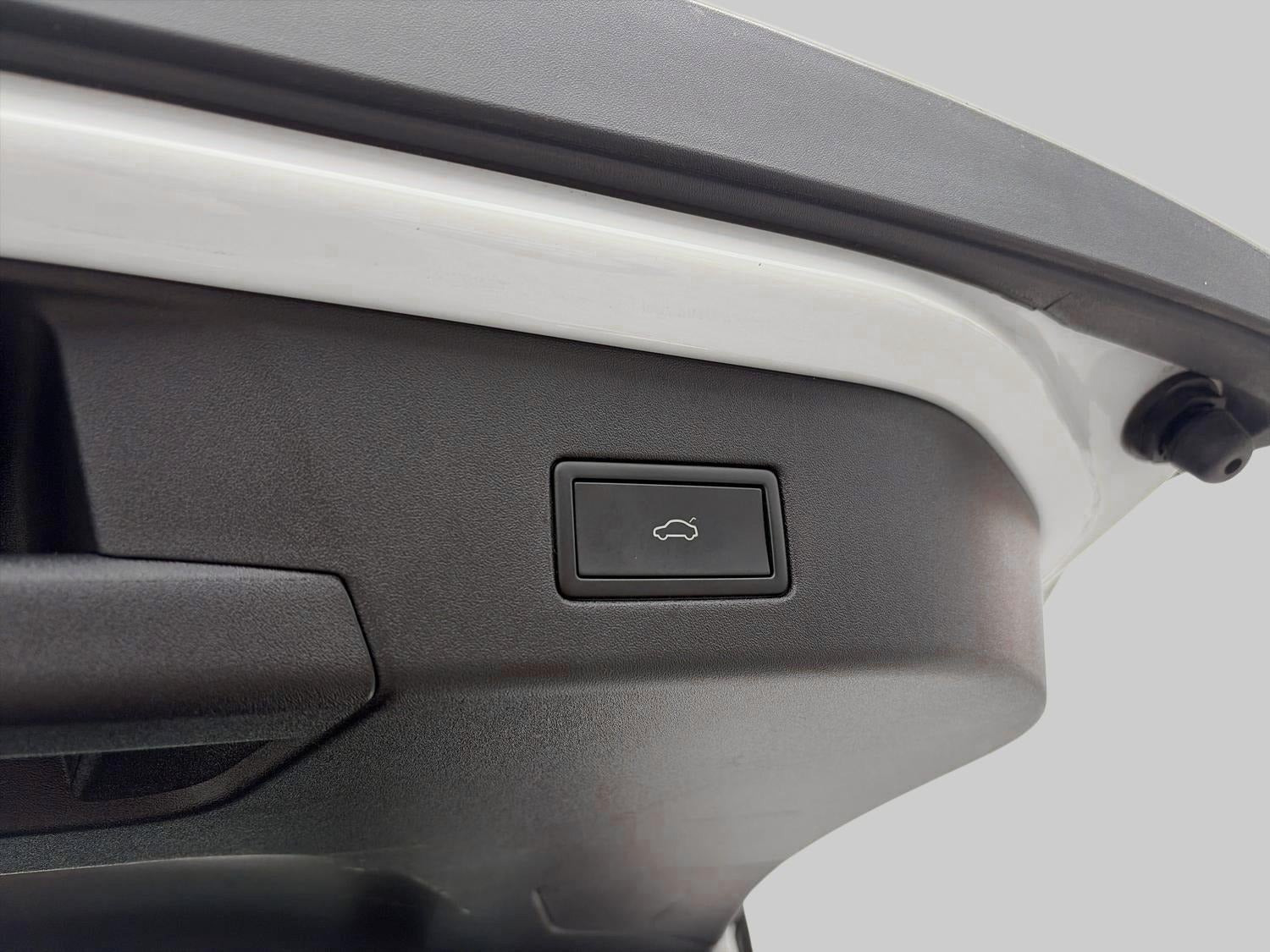 Hvid VW ID.4 fra 2023