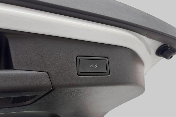 Hvid VW ID.4 fra 2023