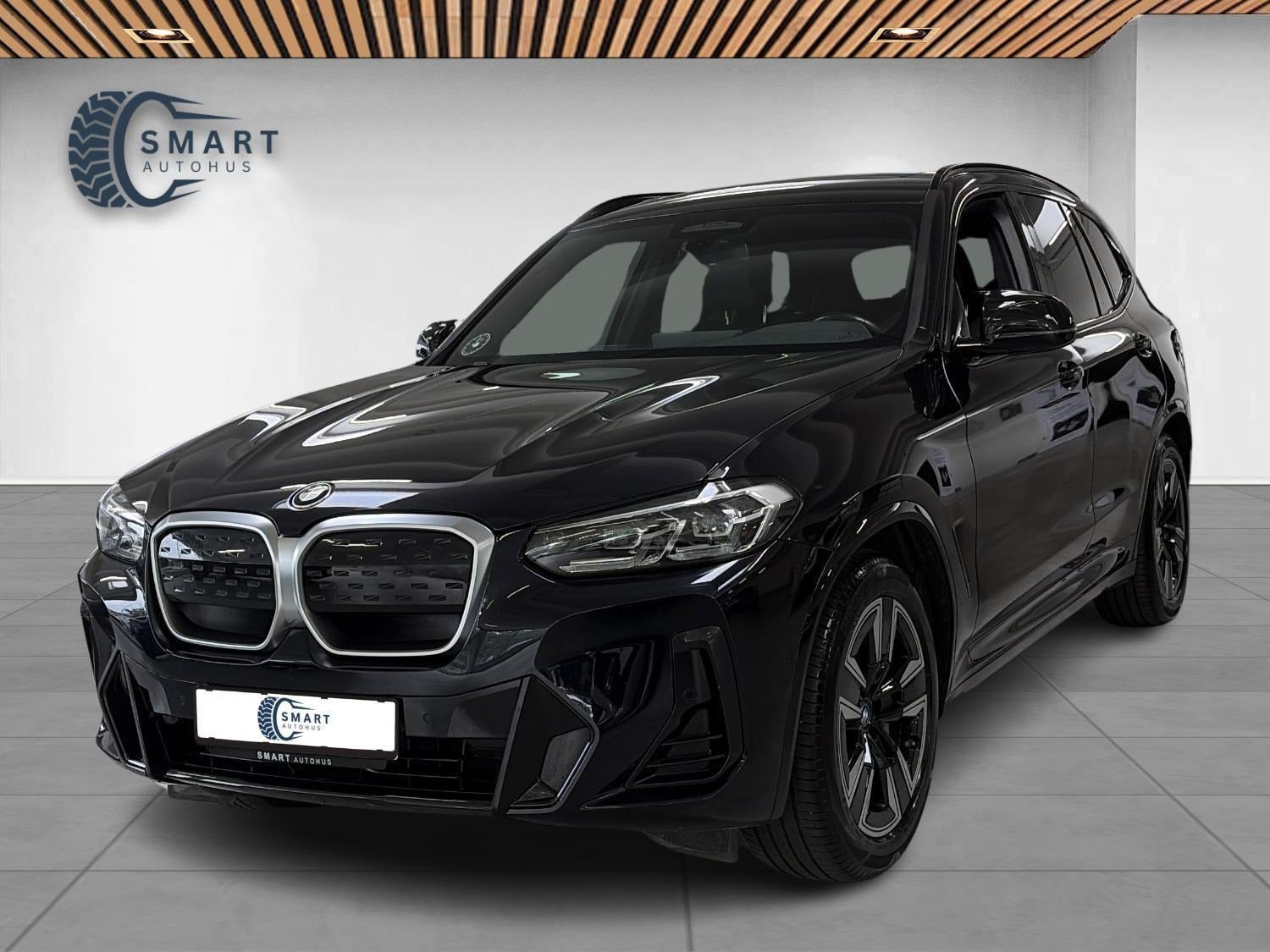 Sort BMW iX3 fra 2023