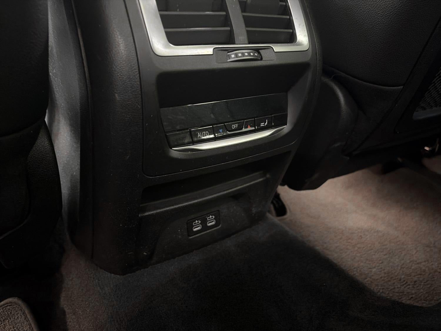 Sort BMW iX3 fra 2023