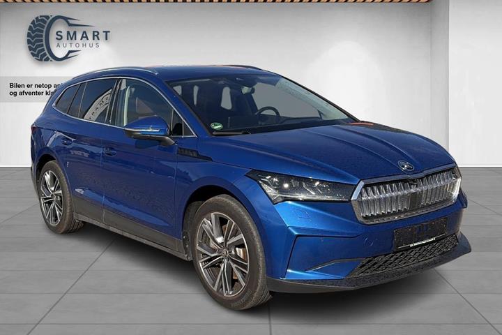 Blå Skoda Enyaq fra 2023