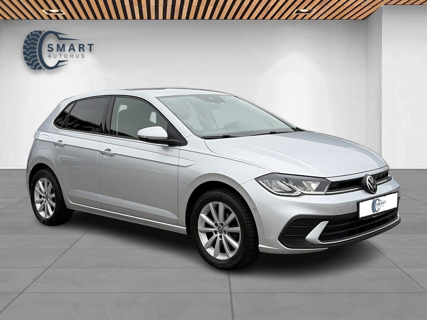 Sølv VW Polo fra 2022