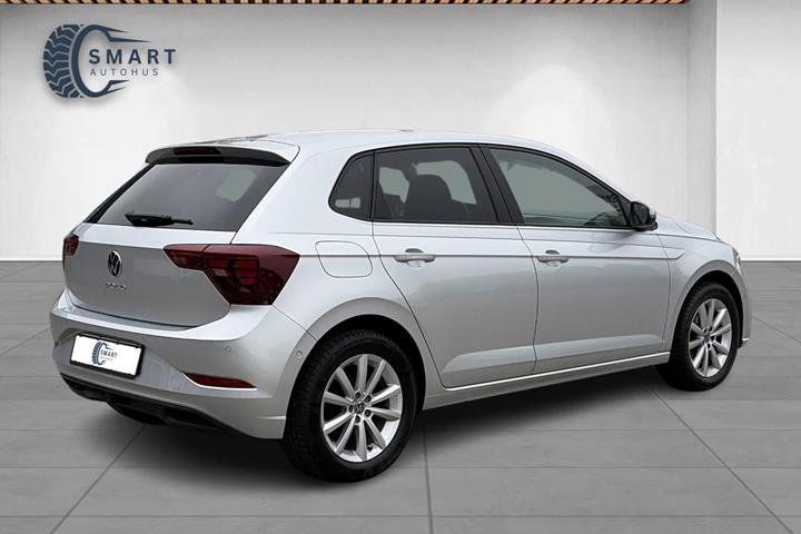 Sølv VW Polo fra 2022