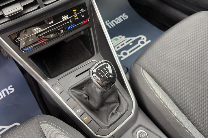 Sølv VW Polo fra 2022