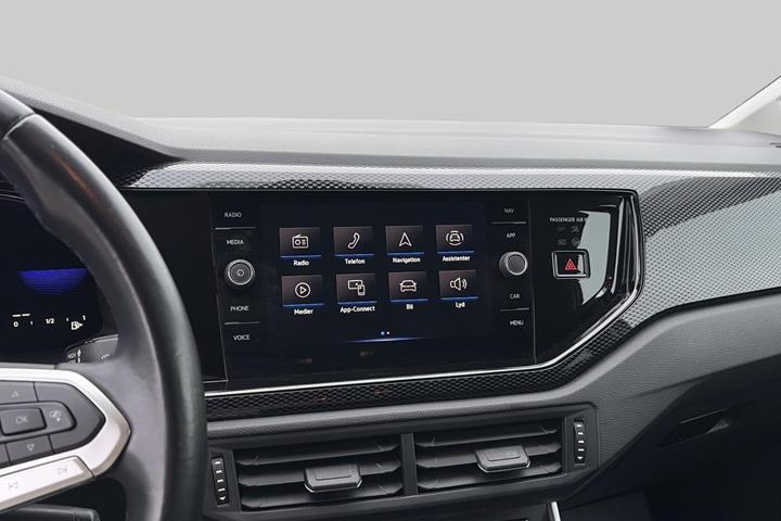 Sølv VW Polo fra 2022