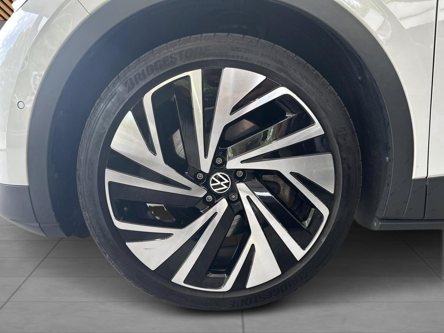 Hvid VW ID.4 fra 2023