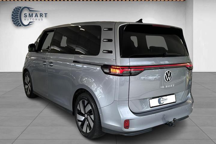 Grå VW ID.Buzz fra 2023