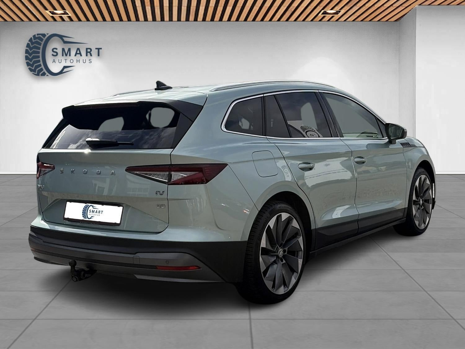 Grå Skoda Enyaq fra 2021