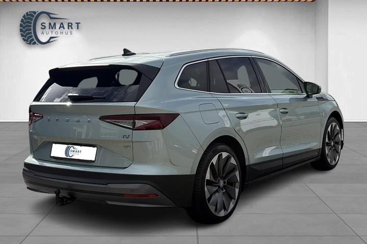 Grå Skoda Enyaq fra 2021