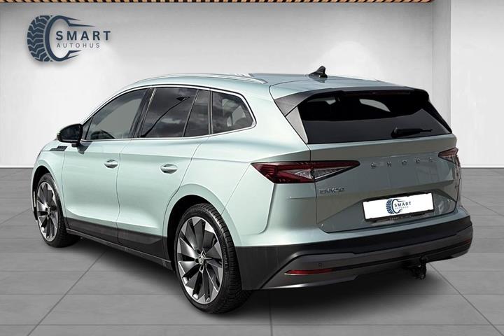 Grå Skoda Enyaq fra 2021
