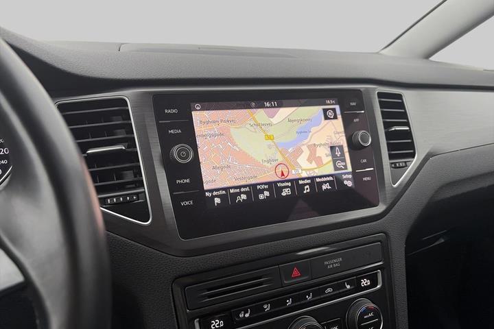Blå VW Golf Sportsvan fra 2020