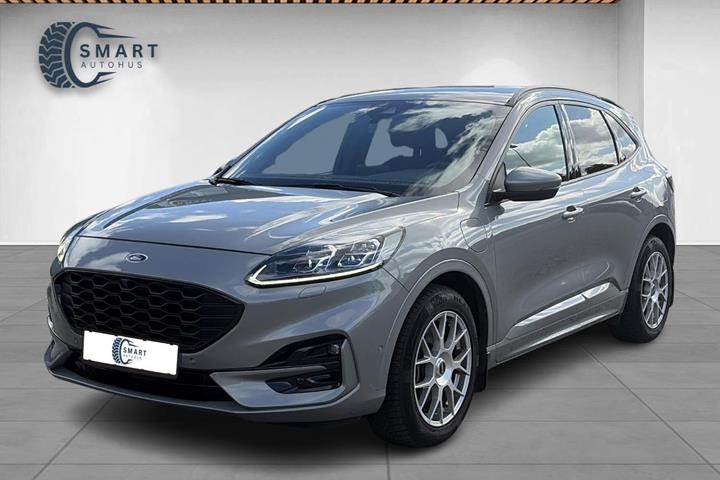 Grå Ford Kuga fra 2020