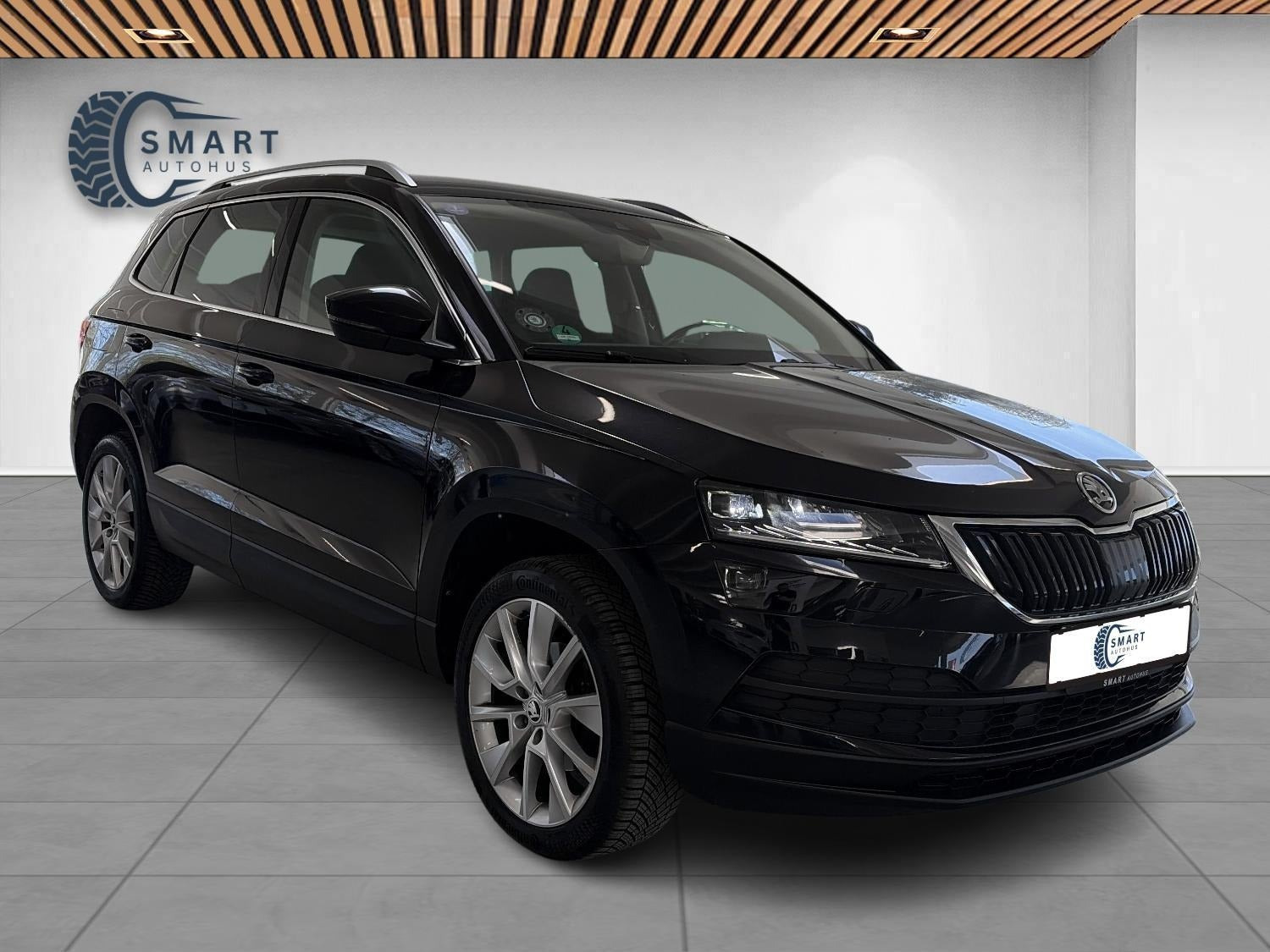 Sort Skoda Karoq fra 2019