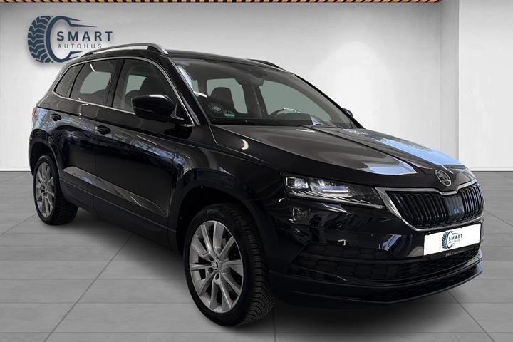 Sort Skoda Karoq fra 2019