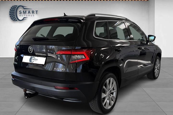 Sort Skoda Karoq fra 2019