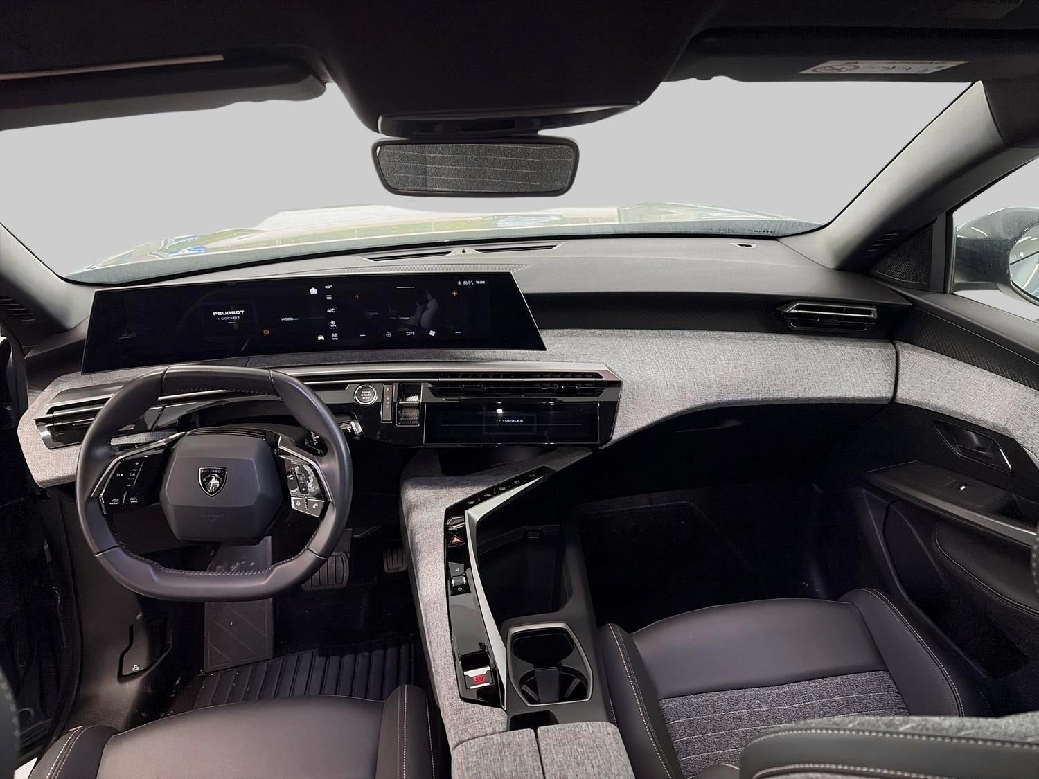 undefined Peugeot e-5008 fra 2025