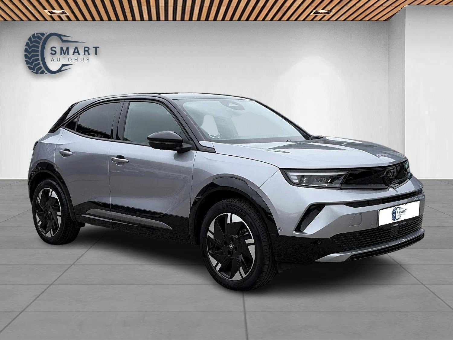 Grå Opel Mokka-e fra 2025