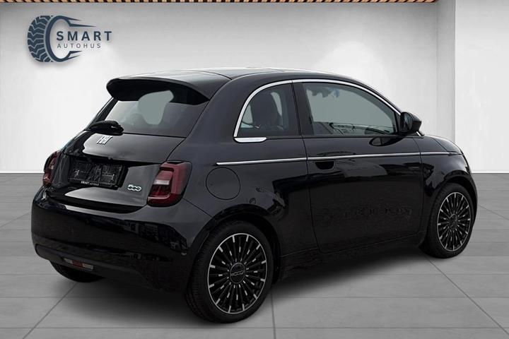 Sort Fiat 500e fra 2023