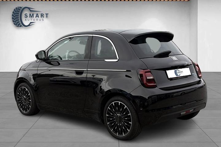 Sort Fiat 500e fra 2023