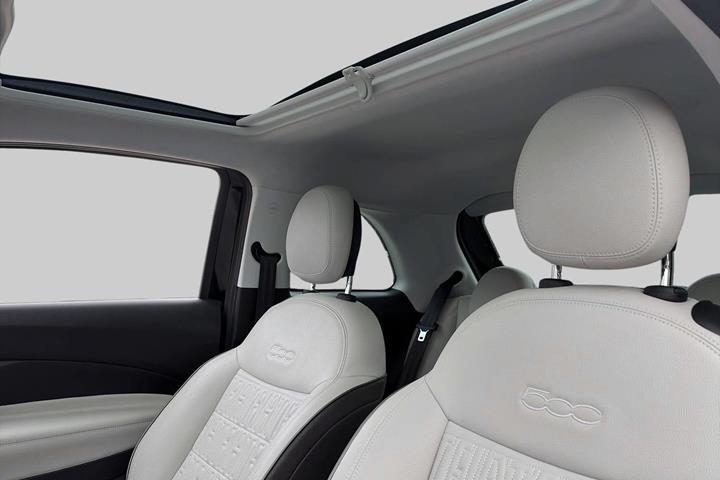 Sort Fiat 500e fra 2023