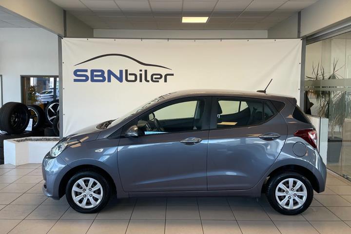 Grå Hyundai i10 fra 2018