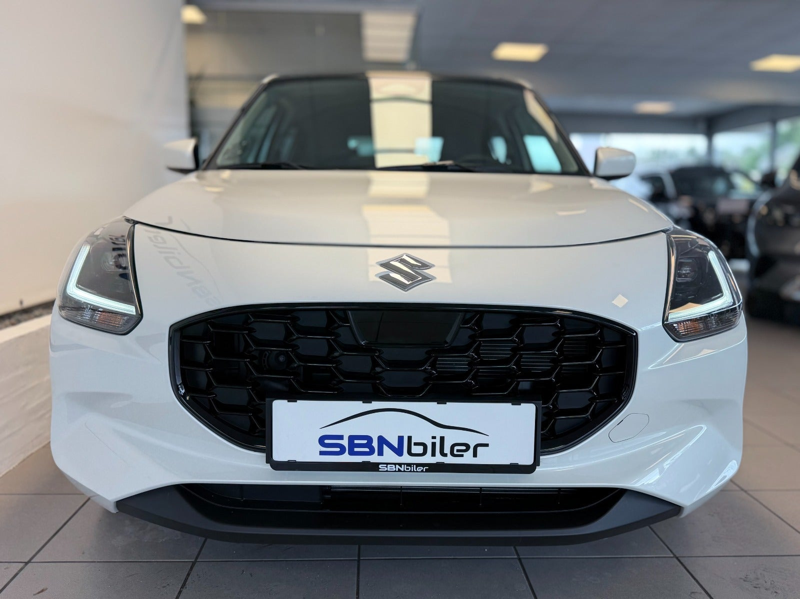 Hvid Suzuki Swift fra 2024