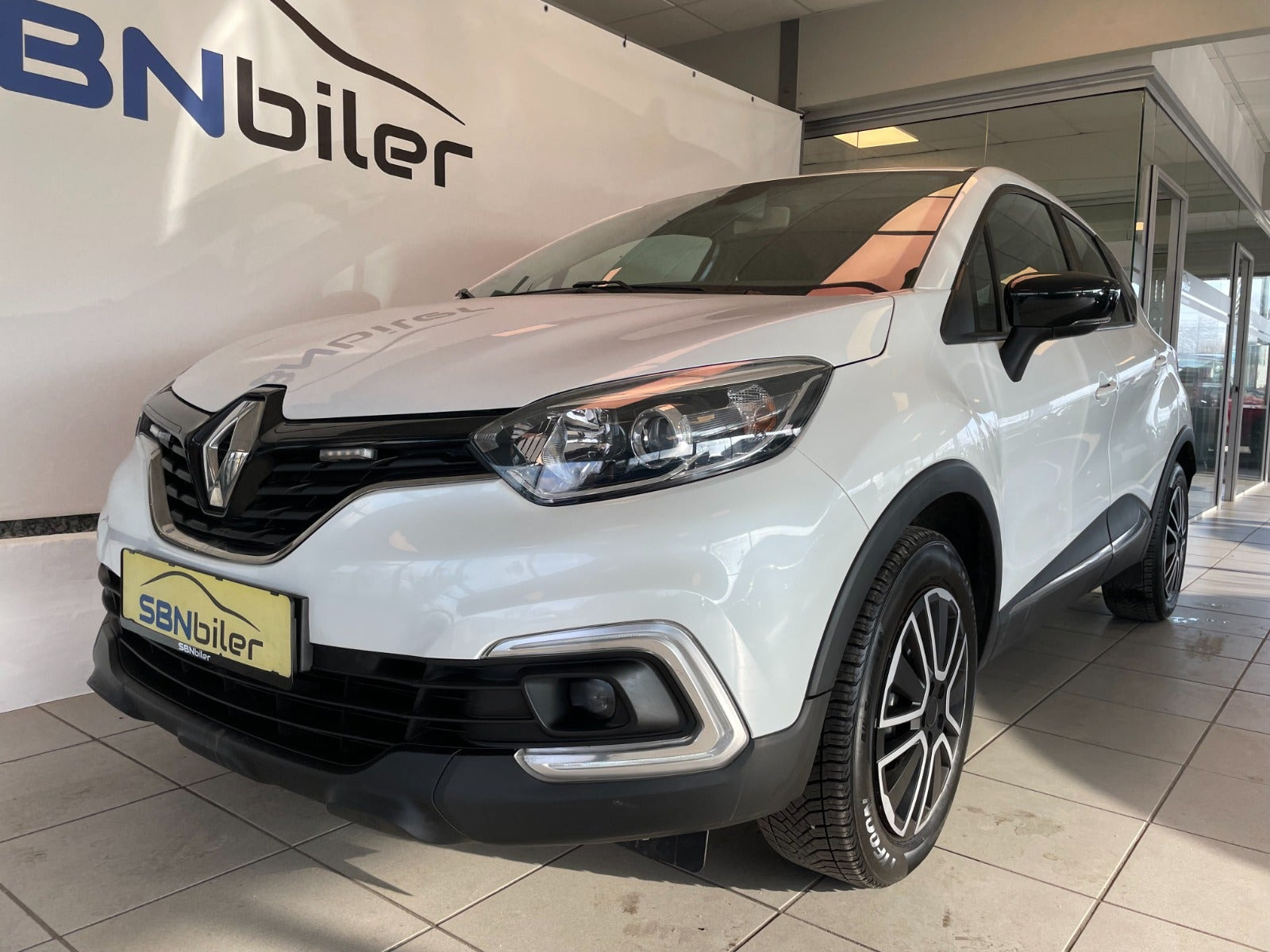 Hvid Renault Captur fra 2019
