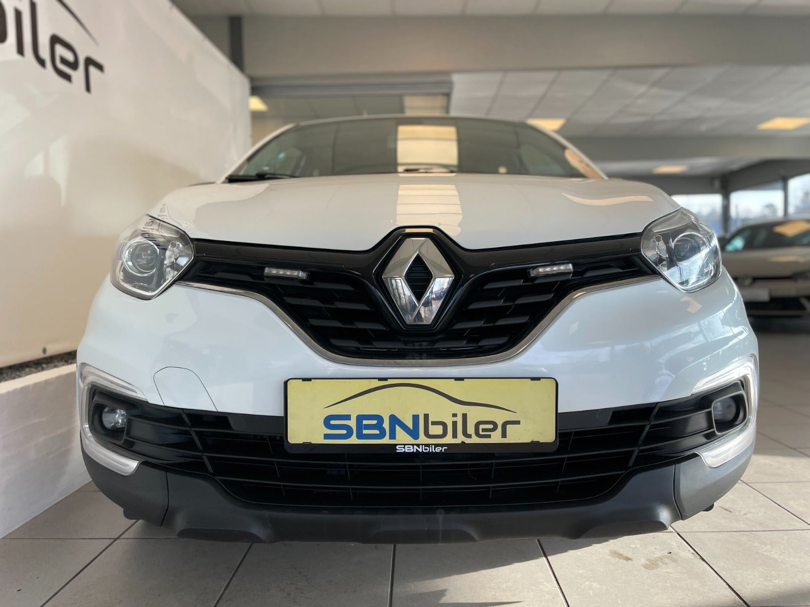 Hvid Renault Captur fra 2019