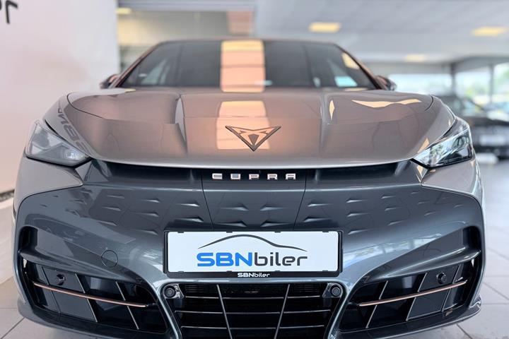 Orange Cupra Tavascan fra 2025