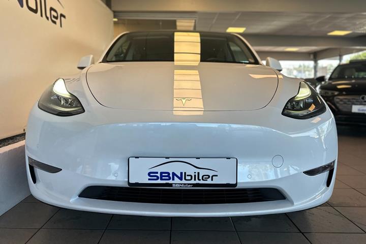 undefined Tesla Model Y fra 2023