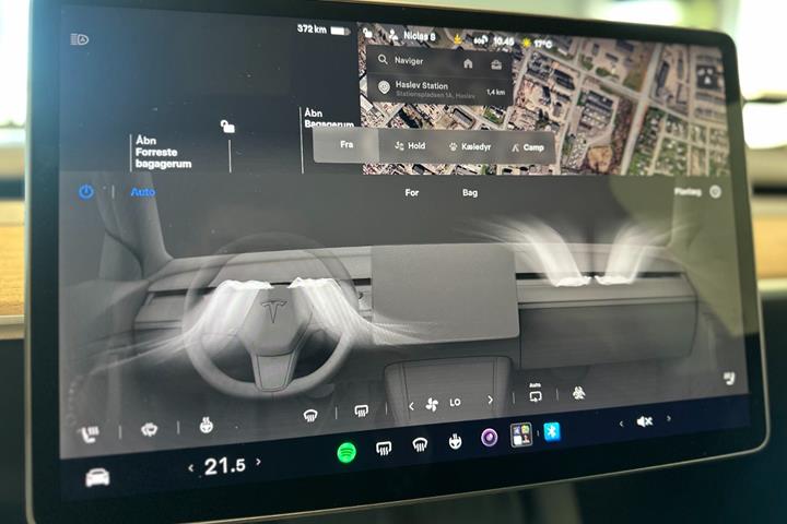 undefined Tesla Model Y fra 2023
