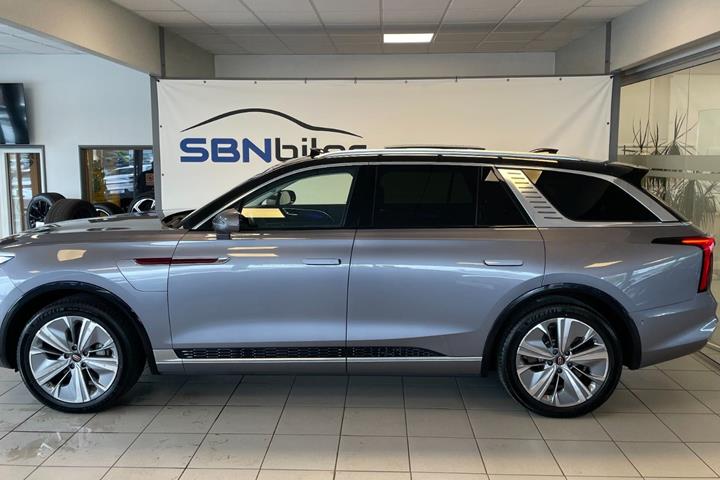 Grå Hongqi E-HS9 fra 2025