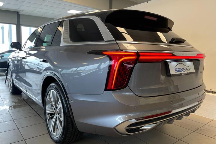 Grå Hongqi E-HS9 fra 2025