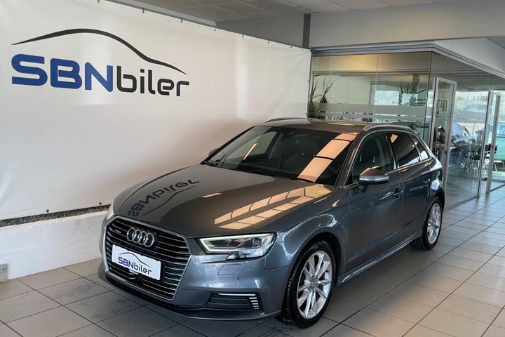 Grå Audi A3 fra 2018